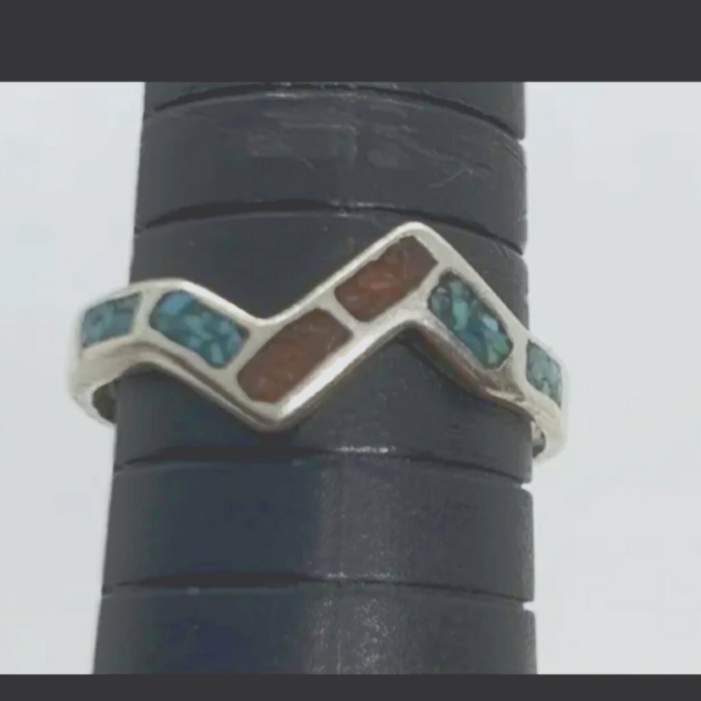 STETLING SILVER TRIBAL RING